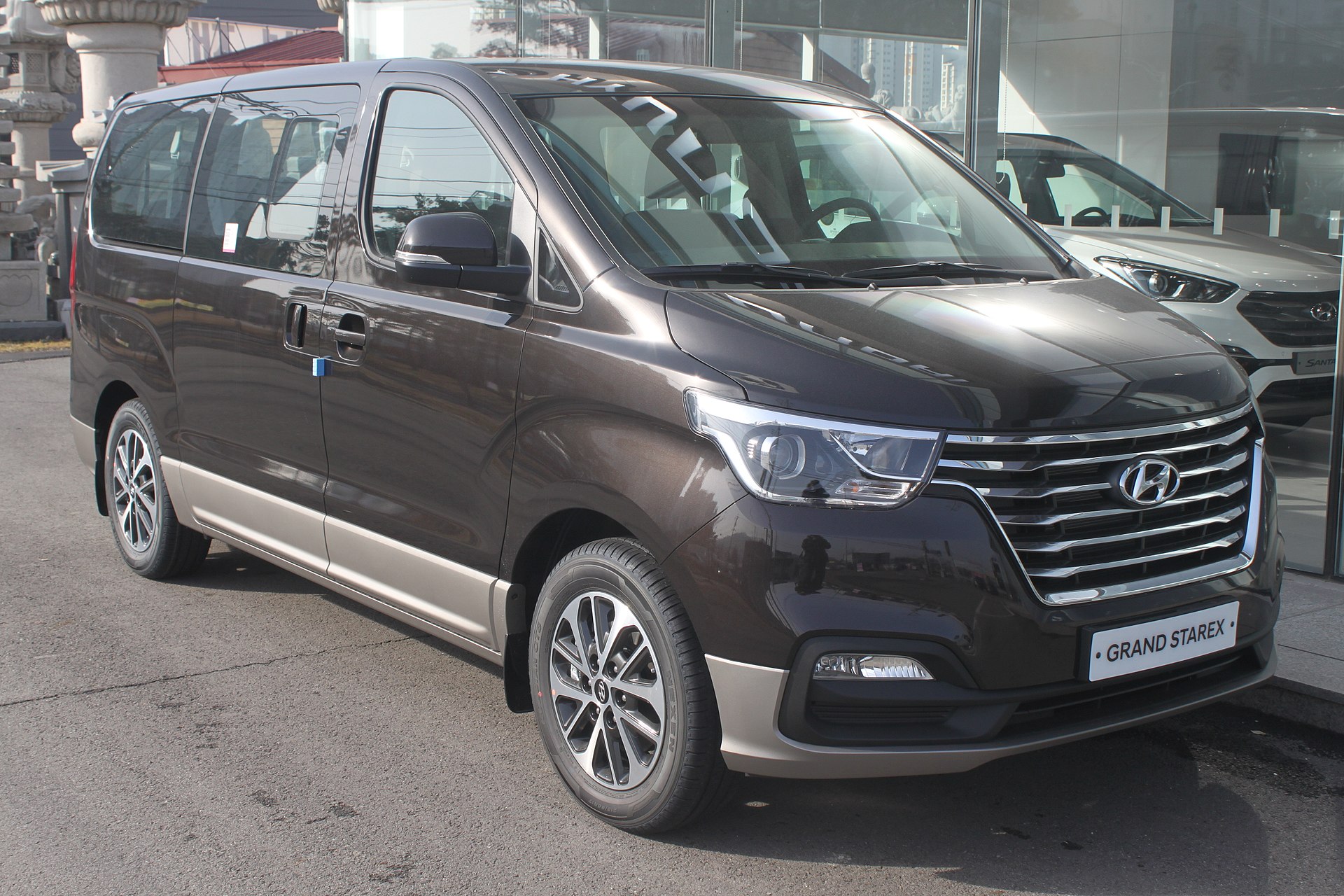 Hyundai Grand Starex full front side view reference vehicle for island travel groups