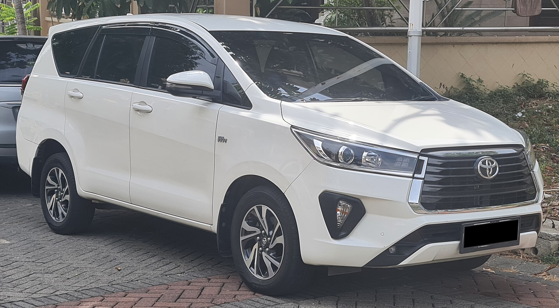 Toyota Innova full front view reference vehicle for small family transfers
